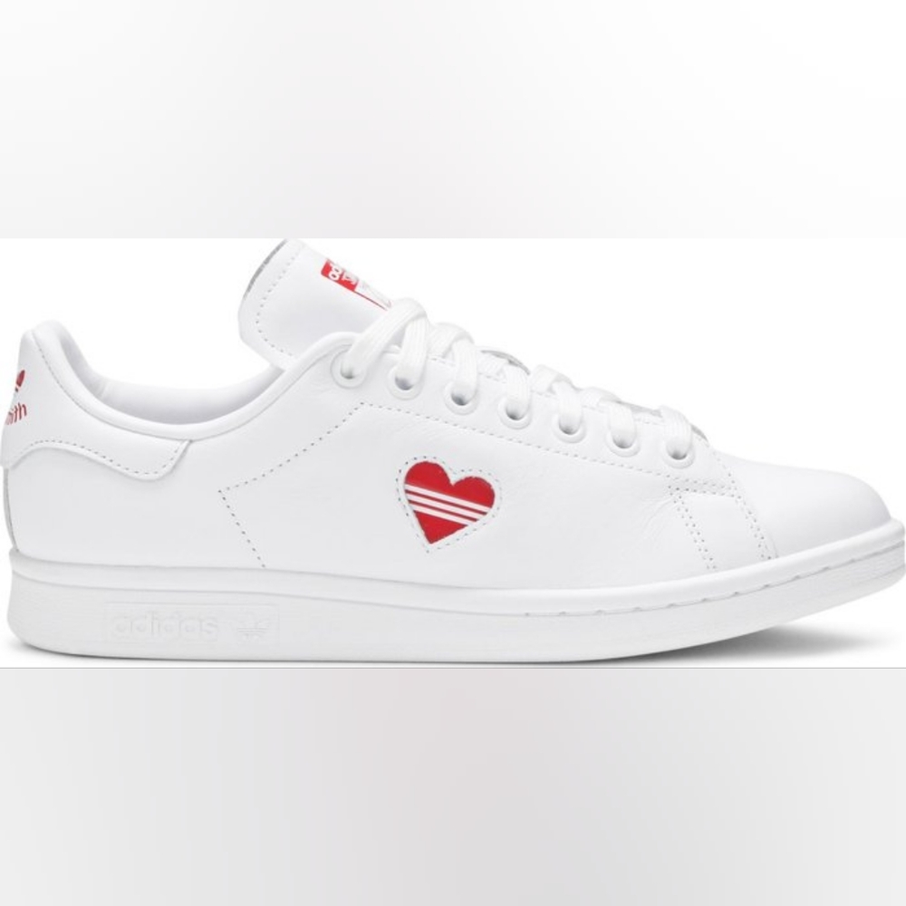 RARE - DEAD STOCK - Stan Smith Womens Valentine's Day Heart Shoes (2019) - NWT
